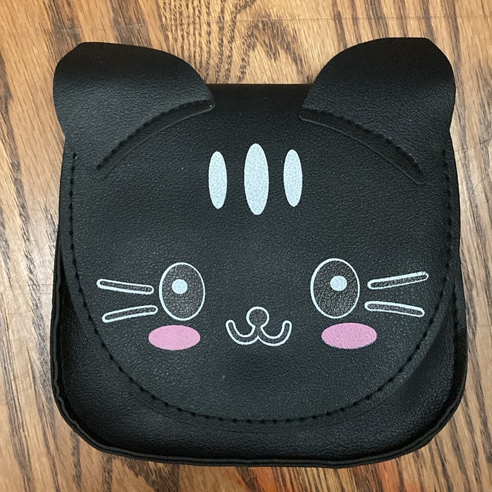 🖤BLACK🖤CATpurse stitched faux leather w/adjustable strap & snap closure✨NEW✨